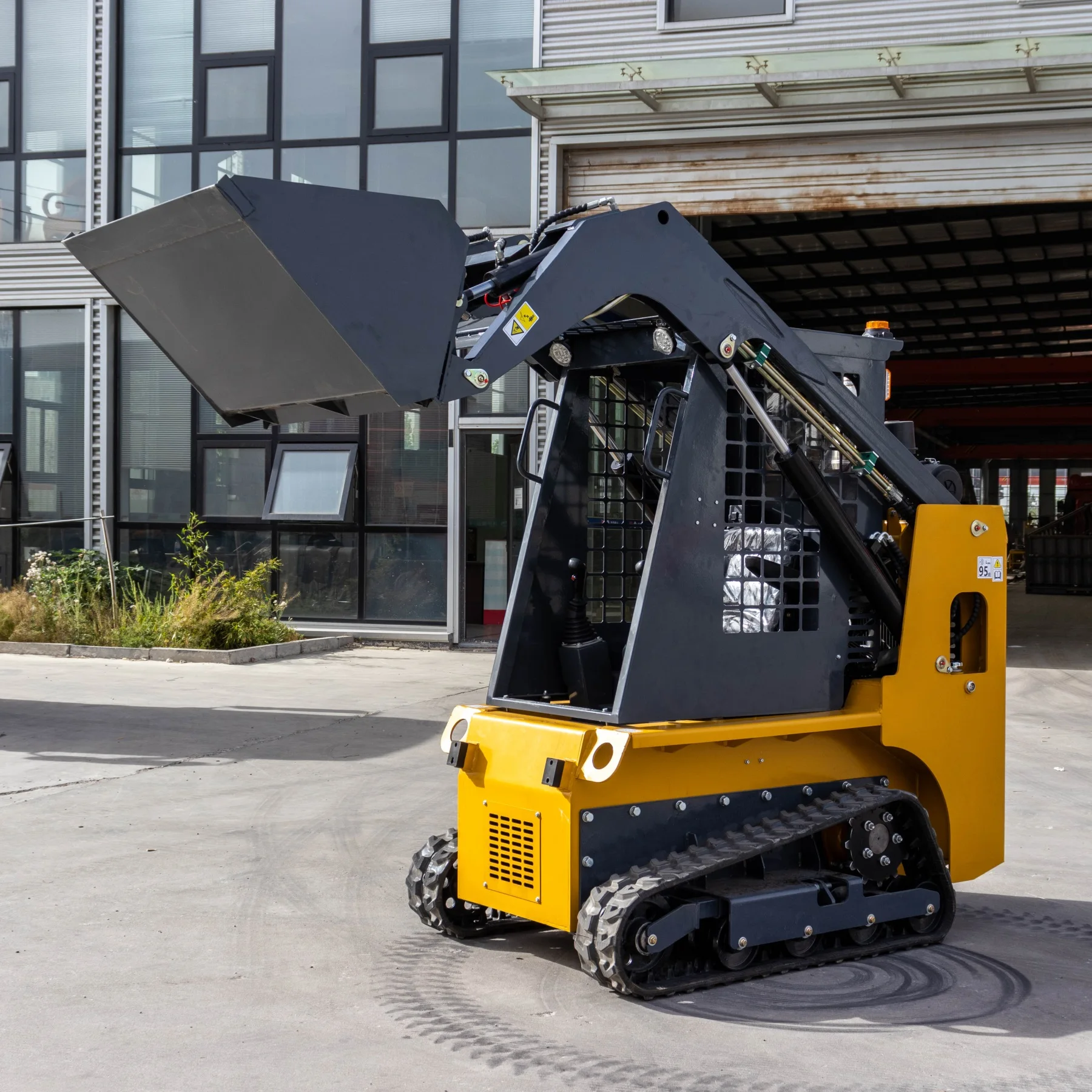 CEEPAミニローダートレンチャーコンクリートミキサーパレットフォーク