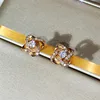 E1533 gold