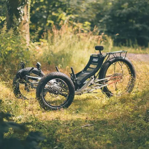 フロント26インチホイールディスクブレーキファットバイク電気屋外リカンベント三輪車、登山パンクプルーフリカンベントトライク| Alibaba.com