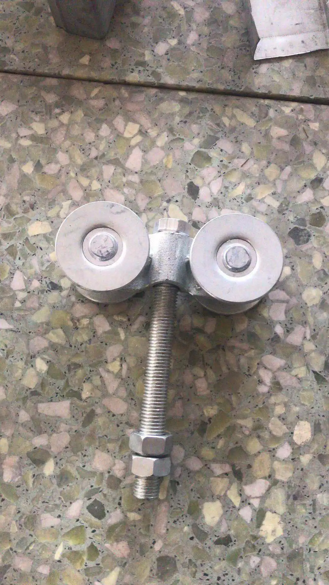 重型工业滑动门轮特价仓库和大门直接从工厂使用现代设计