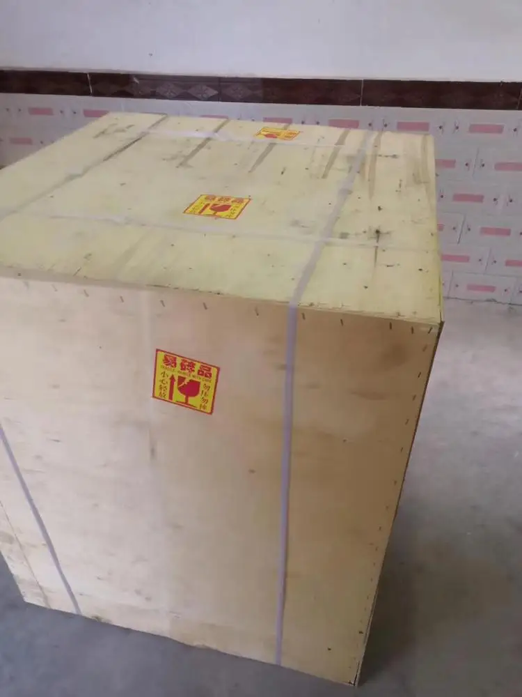 Factory Price Hot Sale Outdoor Decoration Fiberglass Life Size Cartoon Statue Large Size Hero