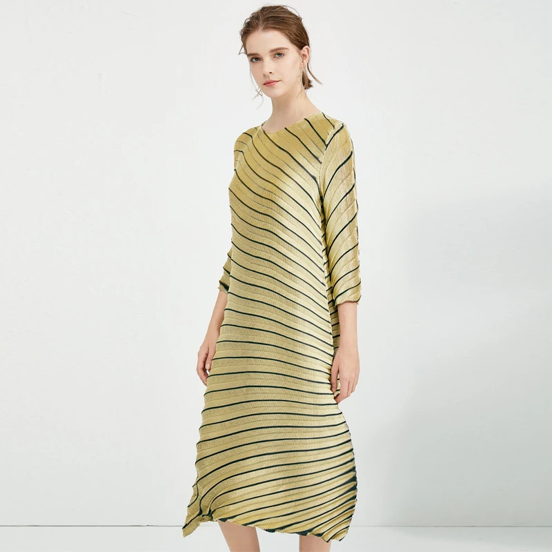 Southeast Asian Women's Large Slim Fit Slim Spring/Summer New Irregular  Twill Print Women's Elegant Dress