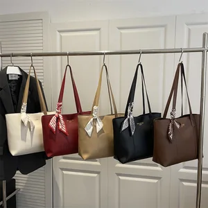 Korean Version Handbag for Women 2026 Winter New Tote Bag with Silk Scarf Vintage Large Capacity Shoulder Bag