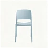 Silla de comedor de plástico azul claro