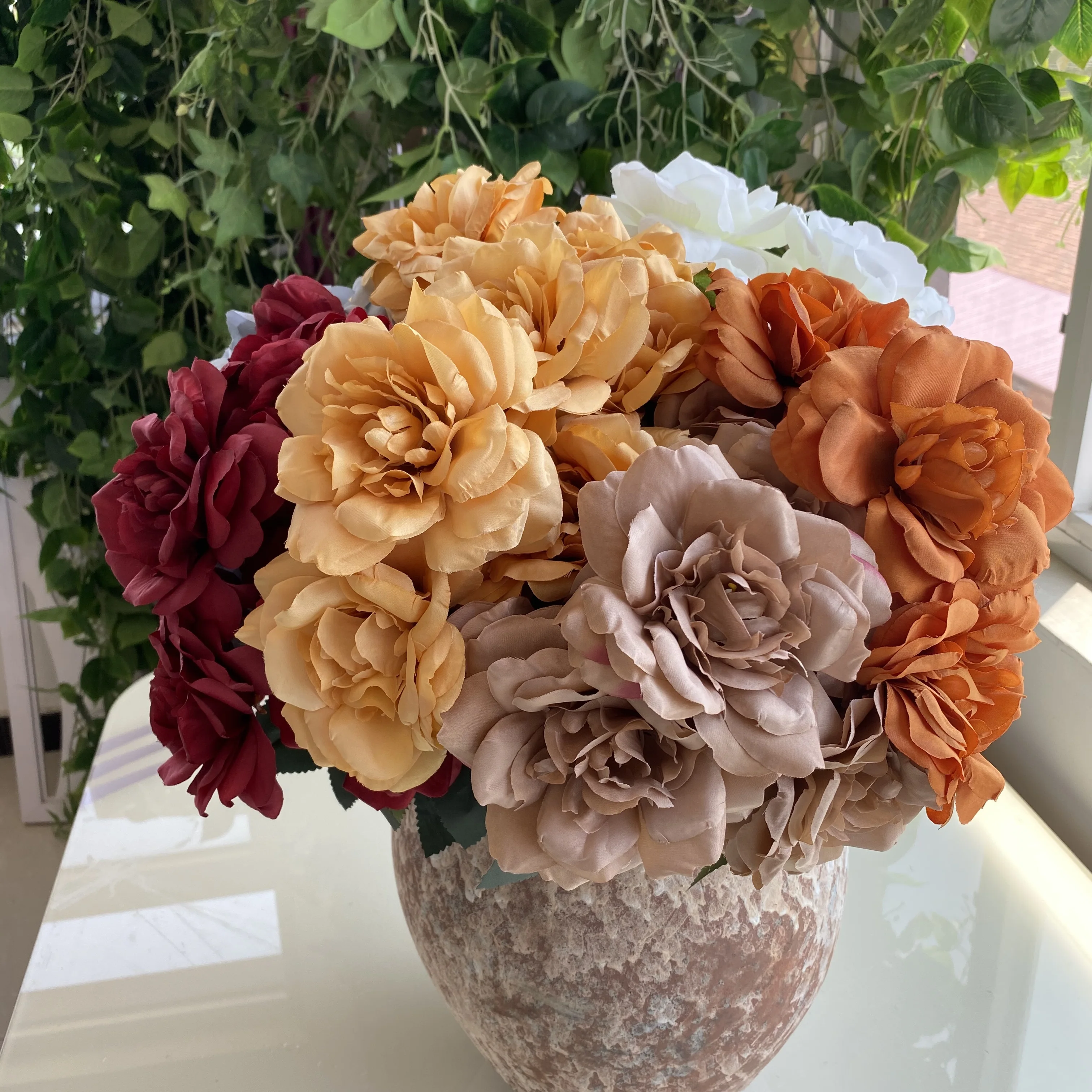 Verhoog jou geleenteverkyking met 'n weelderige valse roosmuur