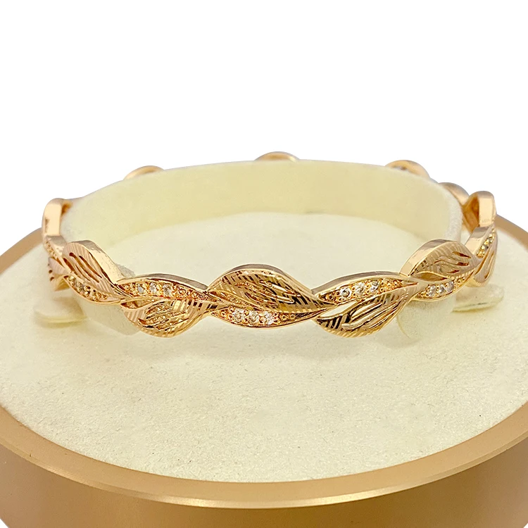 Source Wholesale fashion fine jewelry exquisite leaf shape line carving 18k  gold-plated wedding ladies bangles bracelet for women on m.