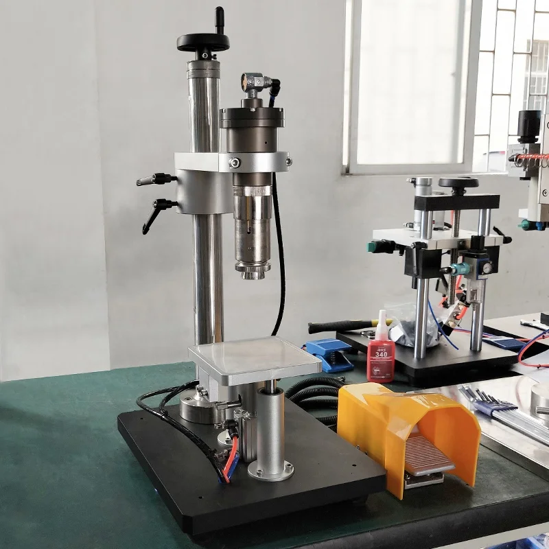 Lienm автоматичекий освежитель воздуха, укупорочная машина вербовки проволка для опрыскиватель с завода-производителя, продажа в розницу полу-автоматическая пневматическая 0,4-0.6mpa