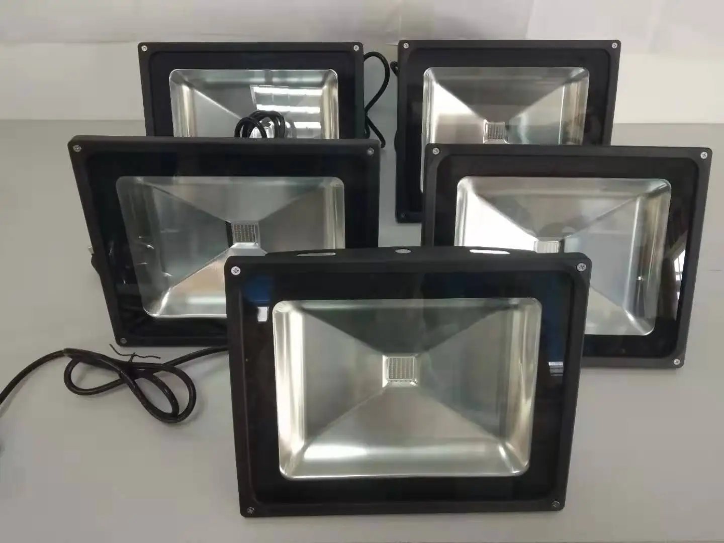 Лидер продаж водонепроницаемое черное УФ-освещение IP65 СВЕТОДИОДНЫЙ УФ прожектор 50 Вт