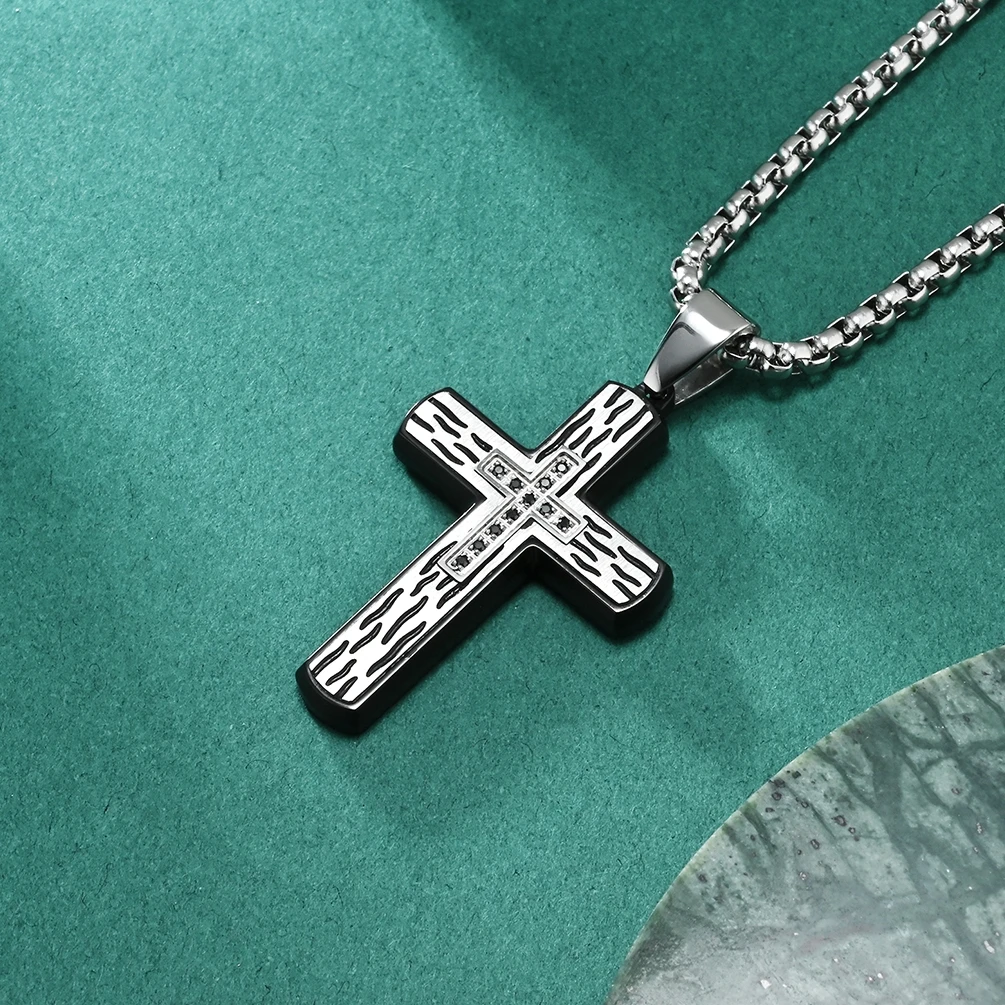 18K Gold Plated Pendant Hypoallergenic Christian Jewelry Cross Pendant Necklace Stainless Steel Diamond Cross Necklace for Men