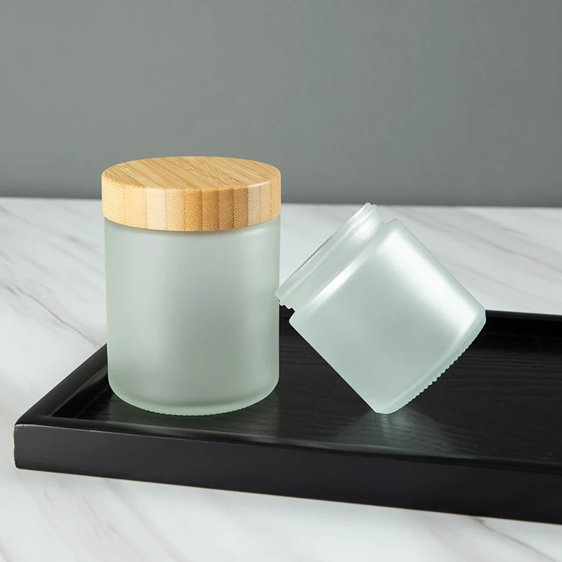 Frost Customized Logo Printed 250ml Boston Round Shampoo Dispenser Bath Salt Container Skincare Cream Glass Jar with Bamboo Lid