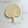 Abanico blanco con diseño de hoja de girasol - 25-30cm, pequeño con asa de sujeción.