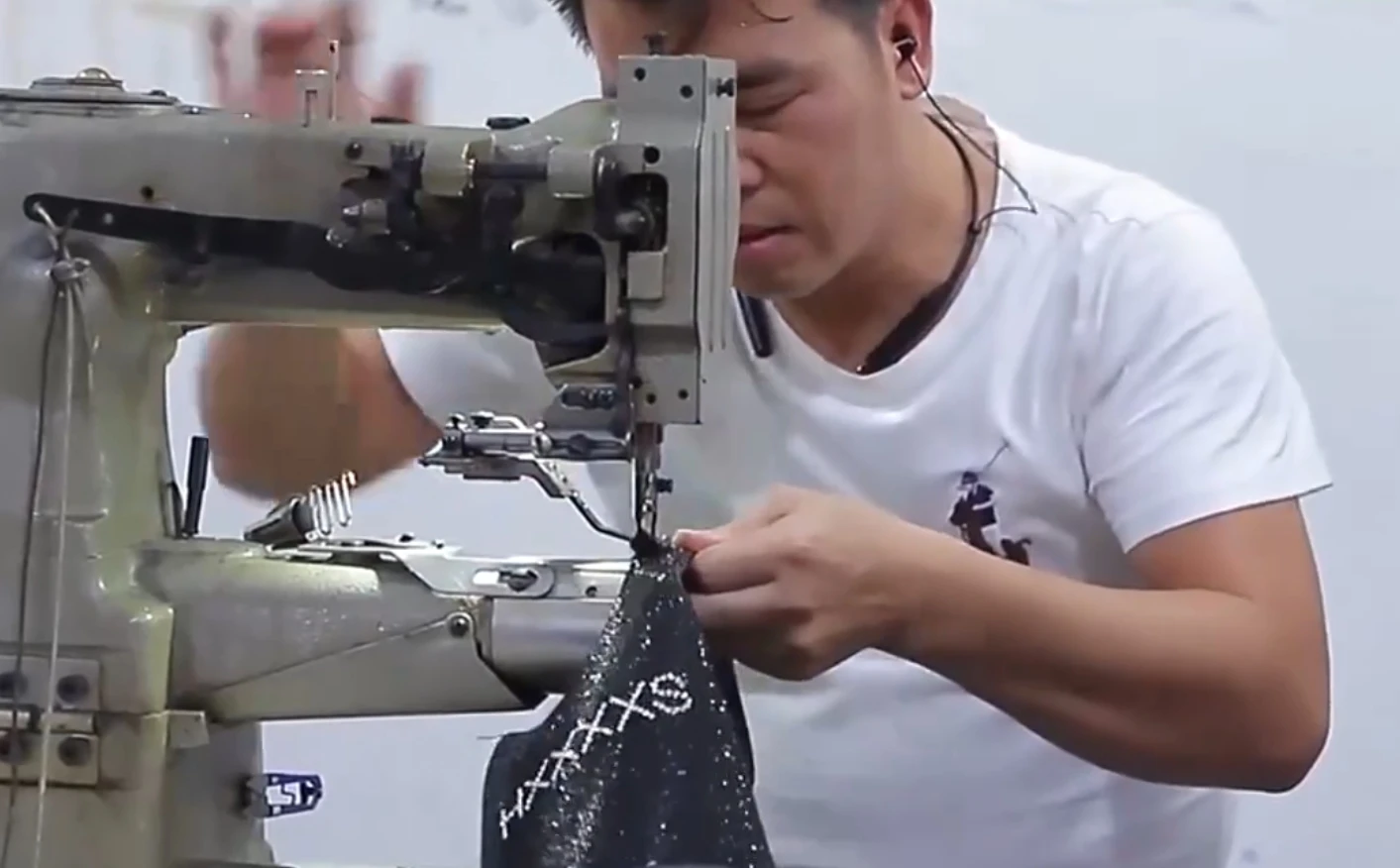 Guangzhou Hanheng Leather Co., Ltd. 3