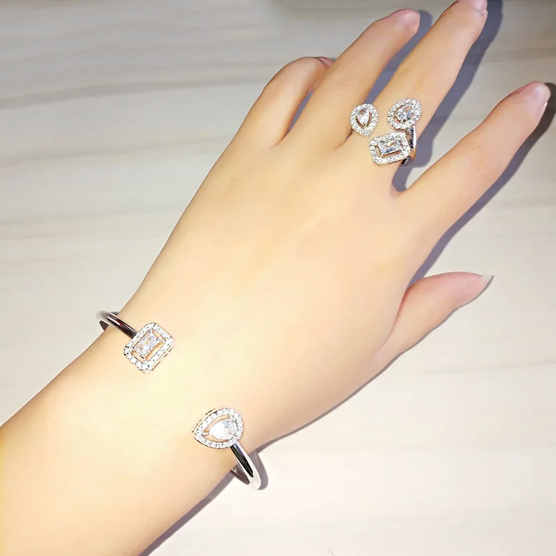 INS Style White Gold Plating Sparkling Full Crystal Heart Shape Bangles Square Geometric Full Cubic Zircon Diamond Open Bangles