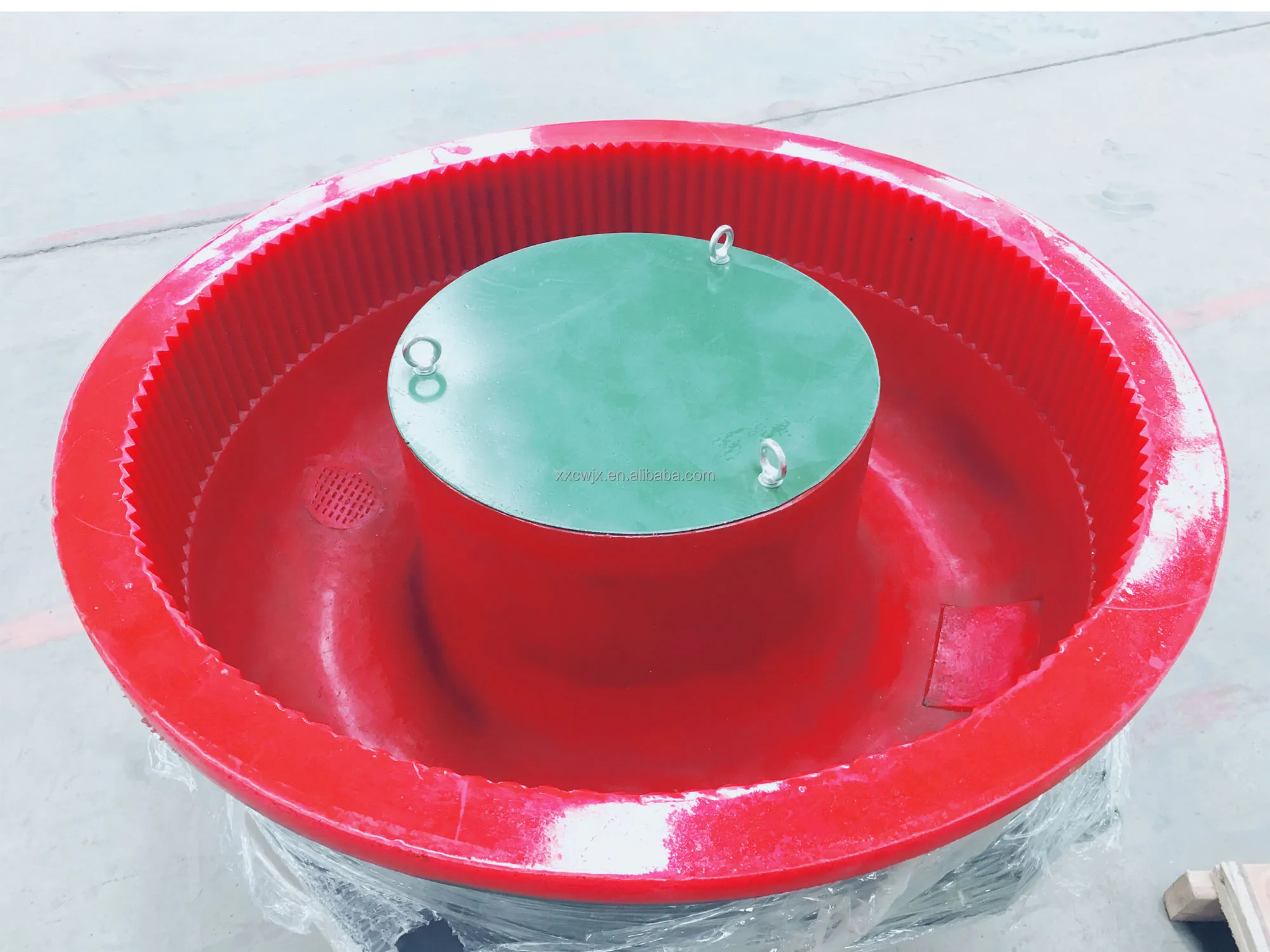 Customizable Size Parts Fine Surface Deburring Polishing Vibration Grinding Tumbler Finishing Vibratory Polishing Machine