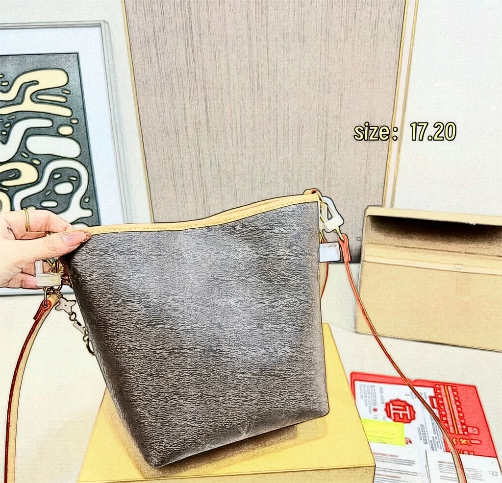 Soft Genuine Leather Women’s Tote Bag Large Capacity High-End Black Commute Shoulder Bucket Drawstring Closure European-American