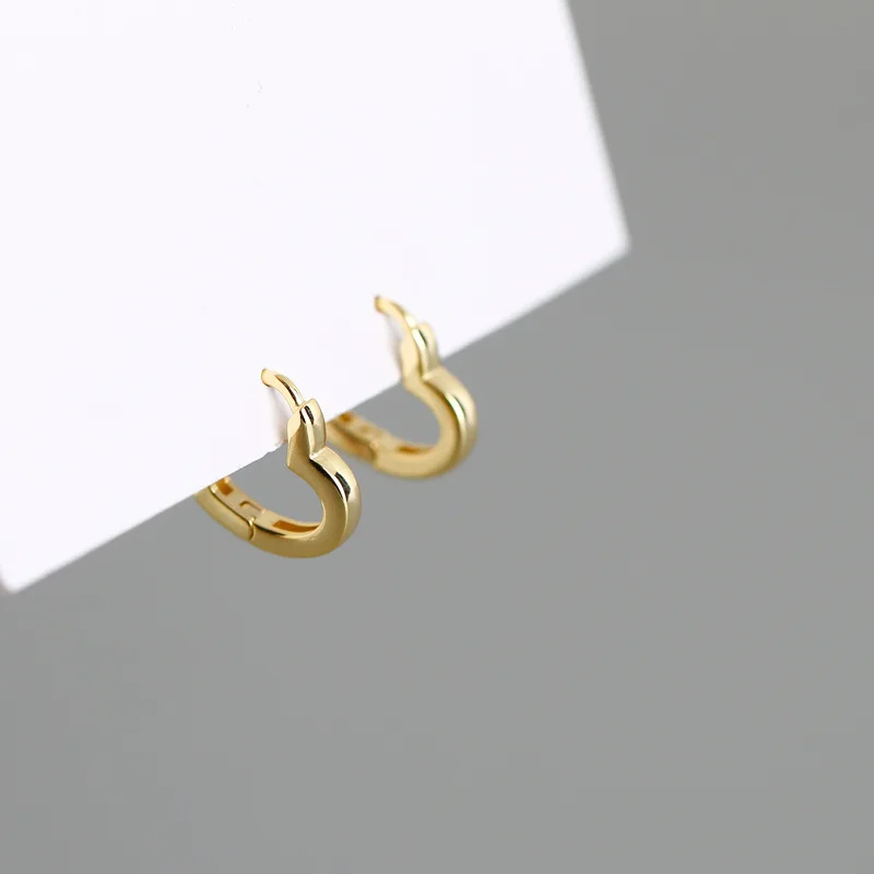 High Quality Classic Design 925 Sterling Silver Heart Shape Hoop Earrings Girl Women