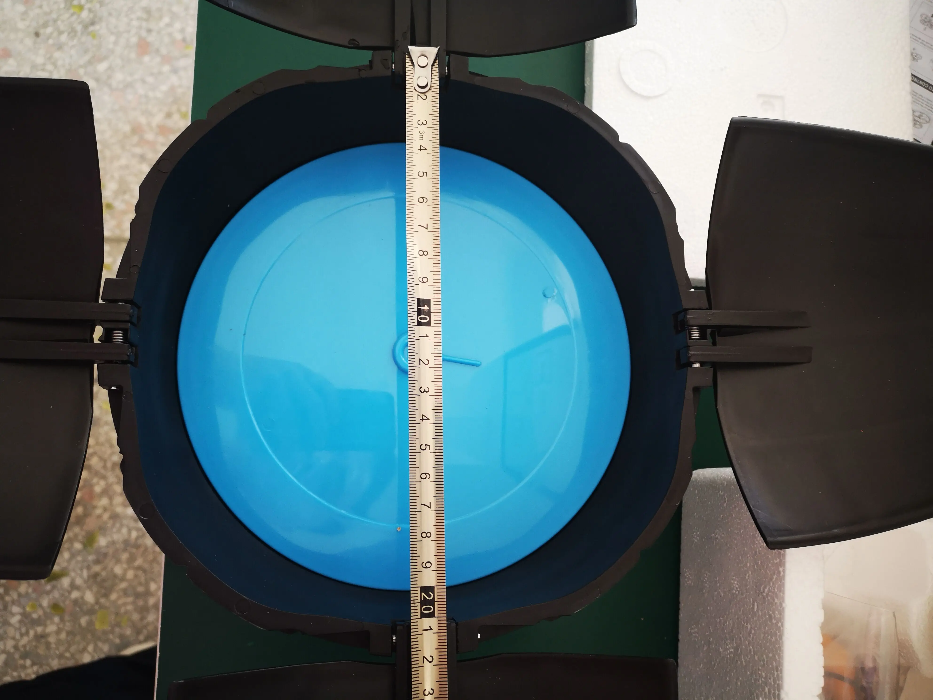 Игрушки для вечеринок, взрывные коробки с сюрпризом, подарки бомбом и поделки из черного пластика, Лидер продаж в саудовской аравии