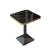 Table carrée