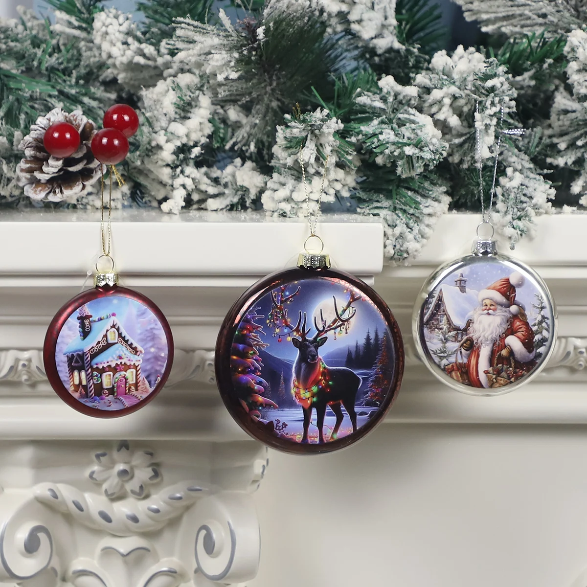 Holiday Decoration Santa Claus Glitter Filled Glass Christmas Ornament Hanging Glass Flat Ball
