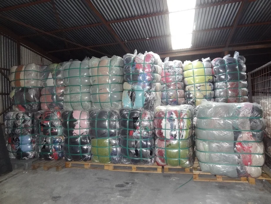 SELVEDGES (RAMA - STRING) MIX COLORS and MIX QUALITY (COTTON, COTTO/LYCRA Etc) BALES WASTE / SCRAP (FOR CARPETS, RUGS Etc)