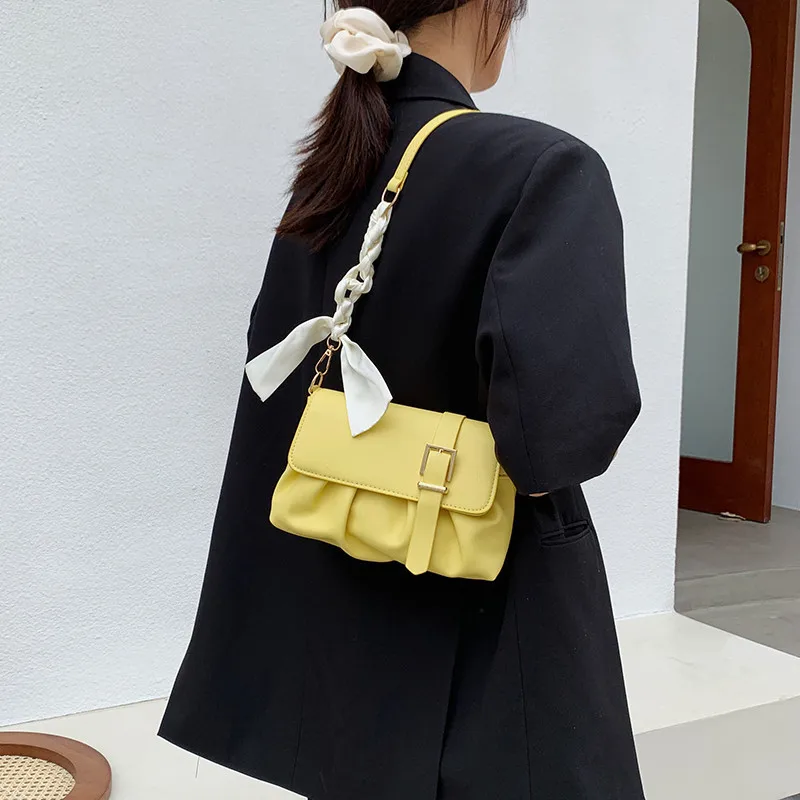 Wholesale Korean Version Trendy Fashion Women's Bag Popular Pearl Metal  Embellished Shoulder Bag Versatile Crossbody Chain Bag From m.