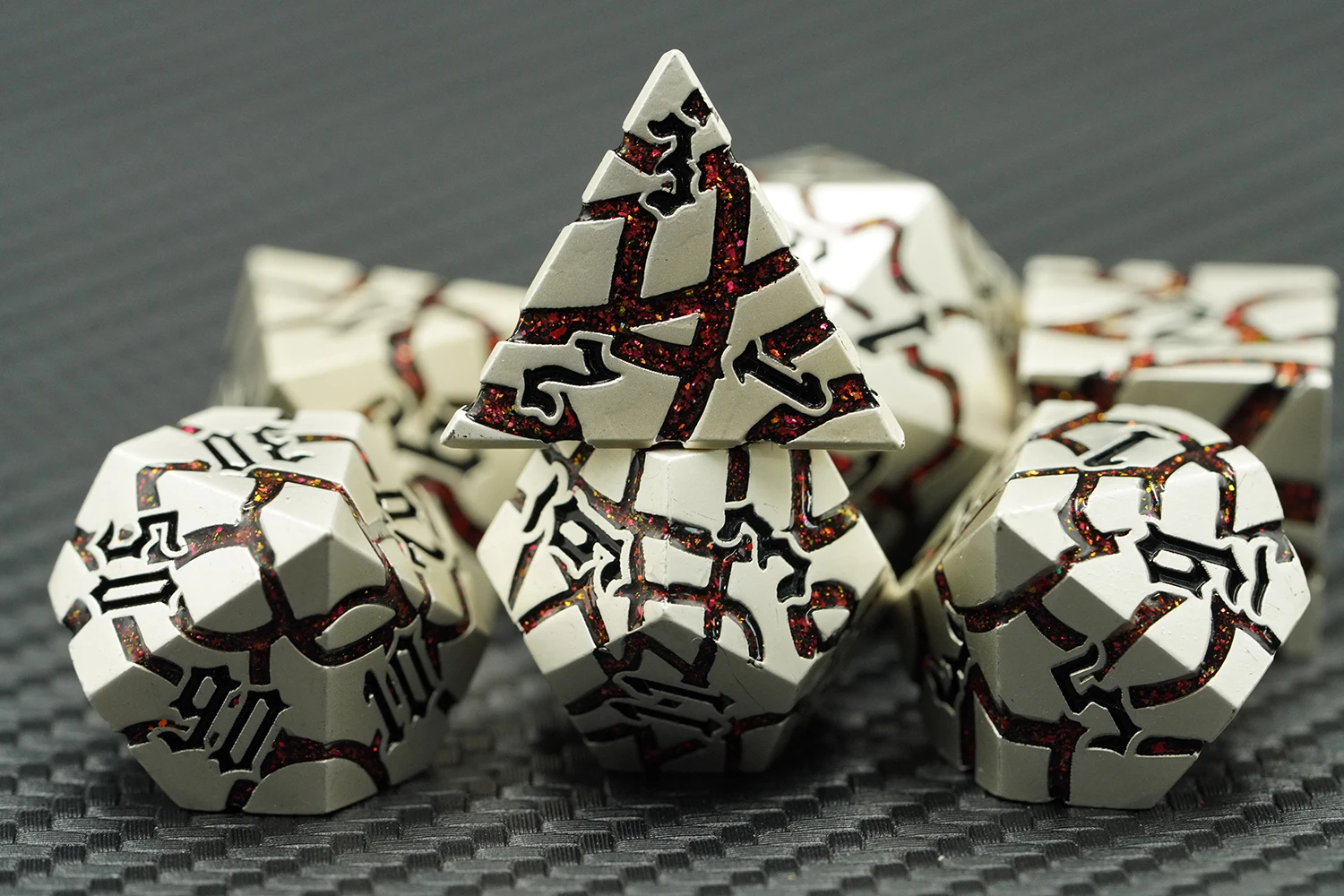 Wholesale Custom Silver Polyhedral Metal D&D Dice Set Personalized Zinc Alloy Game Dice supplier