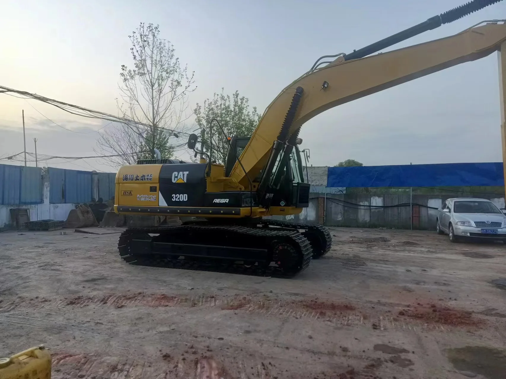 Used Cat 320d Excavator For Sale In Great Working Condition Caterpillar used-cat-320d-excavator-for-sale-in-great-working-condition-caterpillar