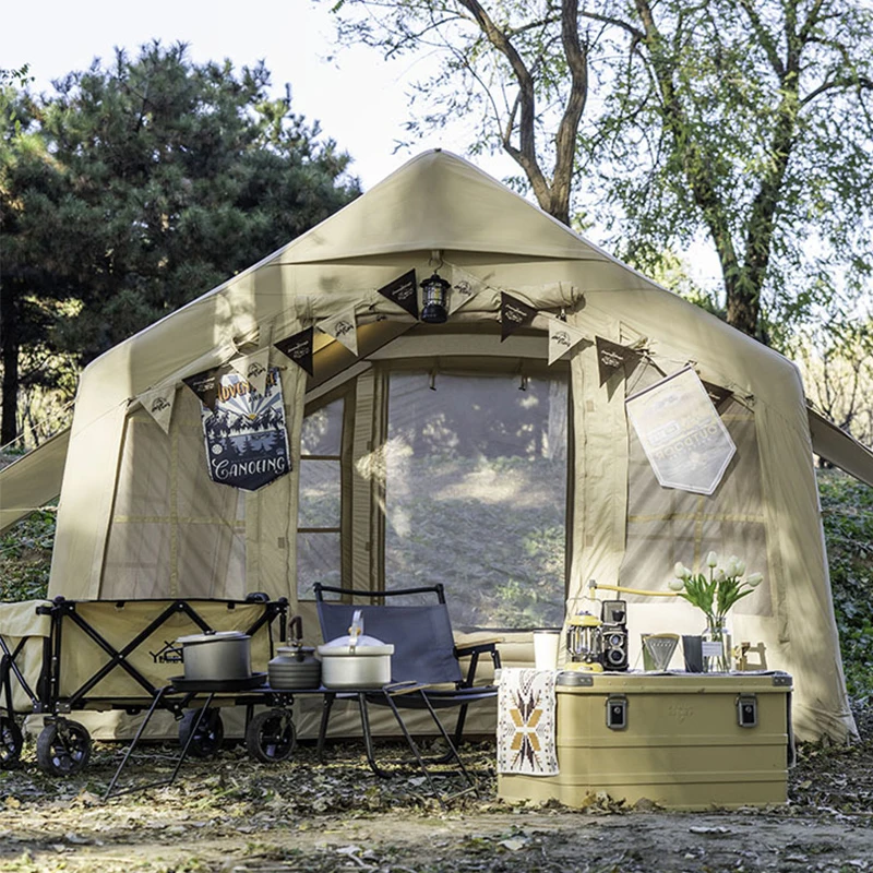 Tenda glamping da campeggio impermeabile per esterni con grande attrezzatura da campeggio gonfiabile avanzata Tenda gonfiabile per glamping all'aperto