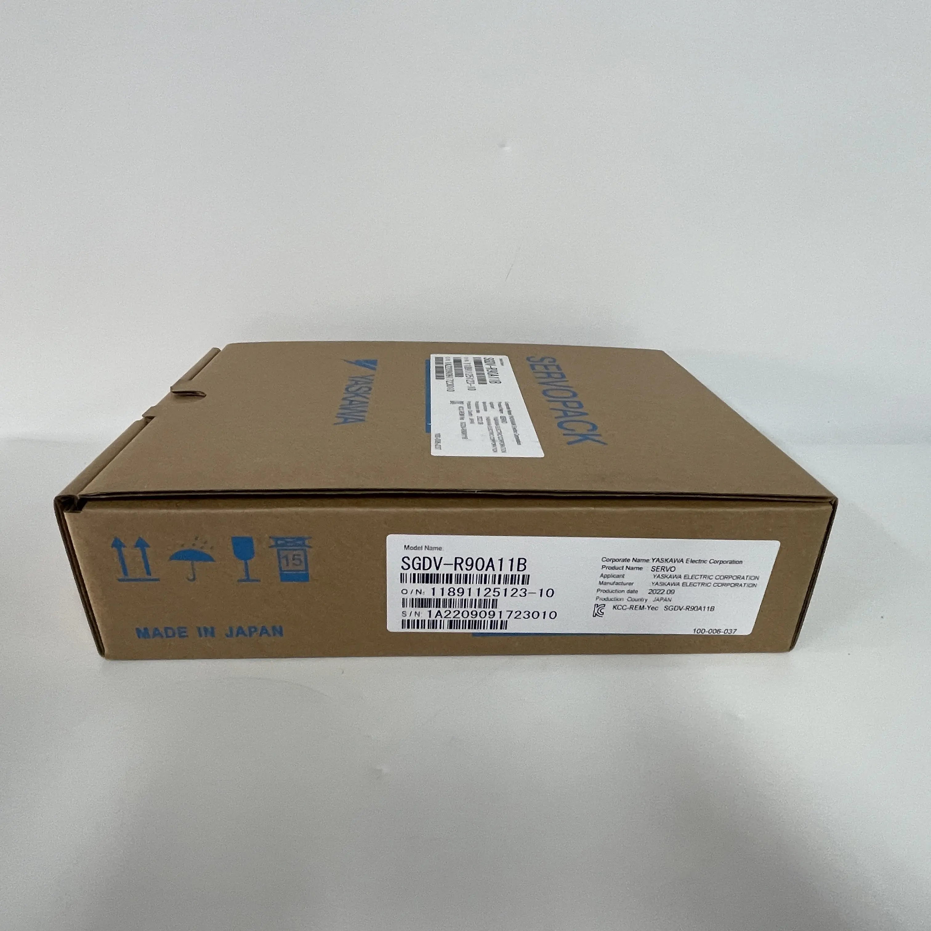 YASKAWA SERVOPACK AC Servo Amplifier SGDV-R90A11B YASKAWA SERVOPACK AC Servo Amplifier SGDV-R90A11B