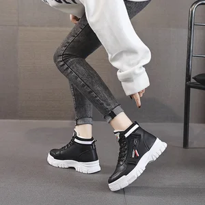 Q3521 Women's Trendy High-Top Plush Casual Shoes Warm Platform Sports Design with Flat and Thermal Features