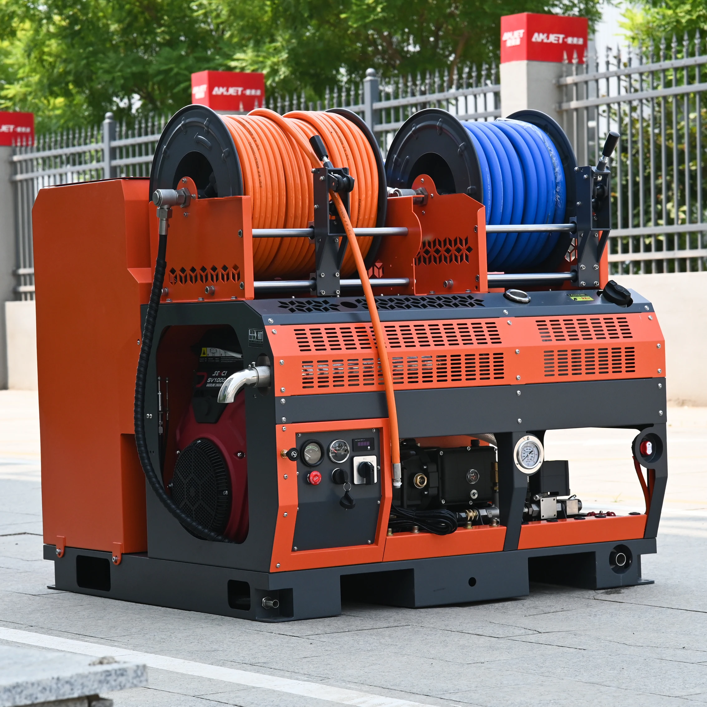AMJET 2 Cylinder Gasoline Sewer Jet 3000psi65LPM for Cleaning 50-600mm Drain Pipes 200bar17gpm for Cleaning Various Oily Pipes.