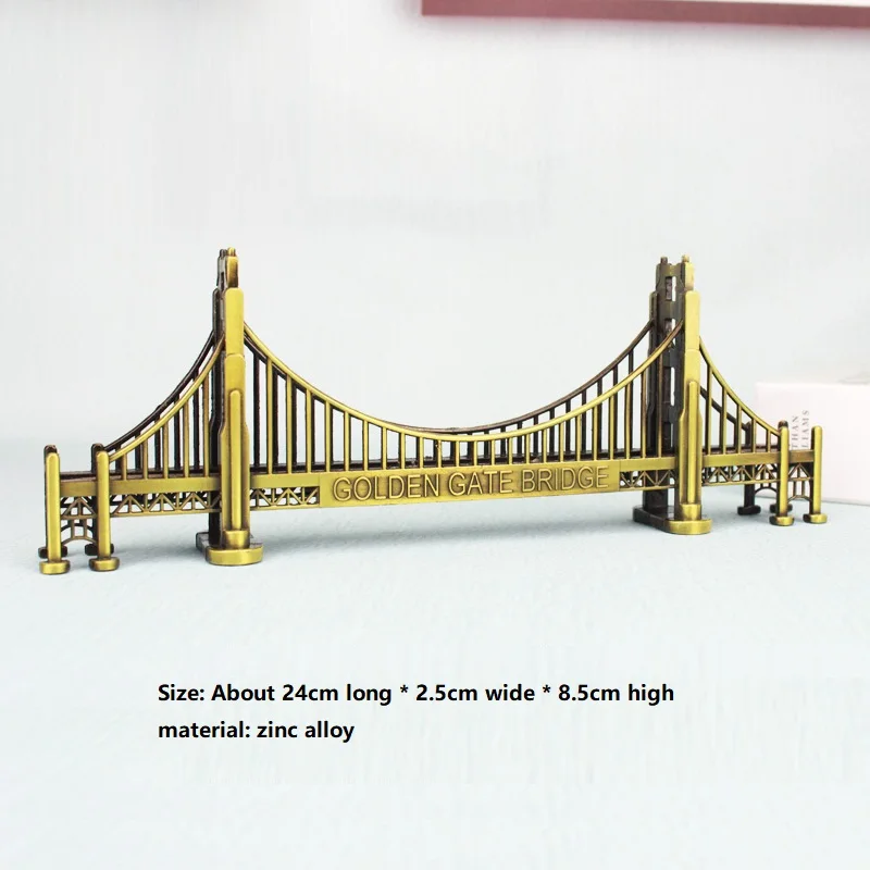 サンフランシスコのゴールデンゲートブリッジの金属製模型、アメリカ
