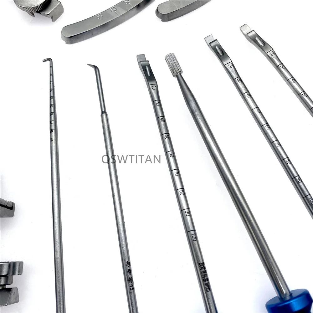 Reconstruction instruments