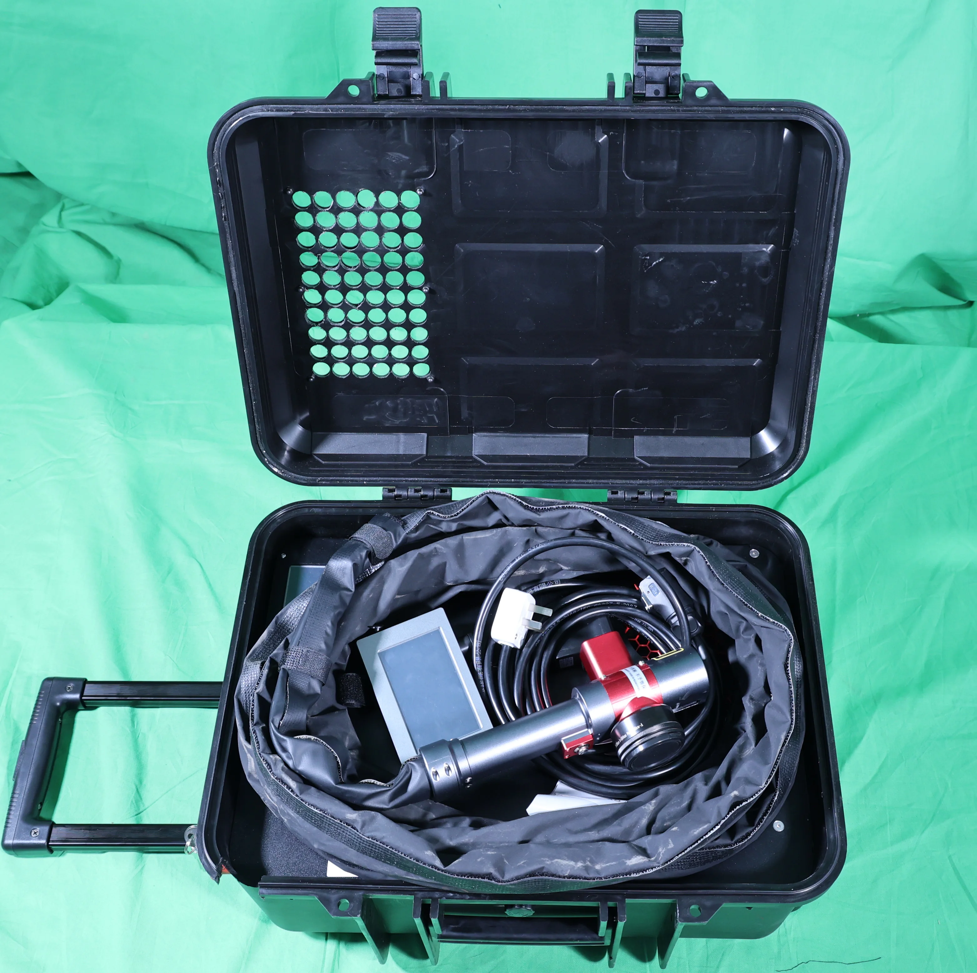 Hot Sale 100w 200w 300w Laser Rust Cleaner Removal Fast Delivery Classic Car restoration Continuous Pulse Laser Cleaning Machine