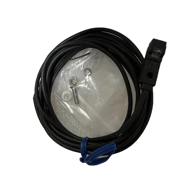 New Original GXL‑15FU Inductive Proximity Sensor, GXL SeriesUsed for metal object detection, position sensing and stroke control in automated machinery and production lines. Features high‑sensitivity detection, fast response and stable signal output.