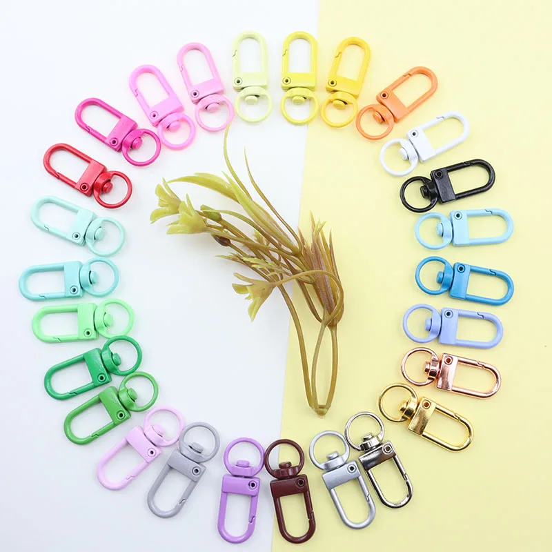 Professional Macron Color Cute Key Chain and Gift Souvenir Metal Keychains