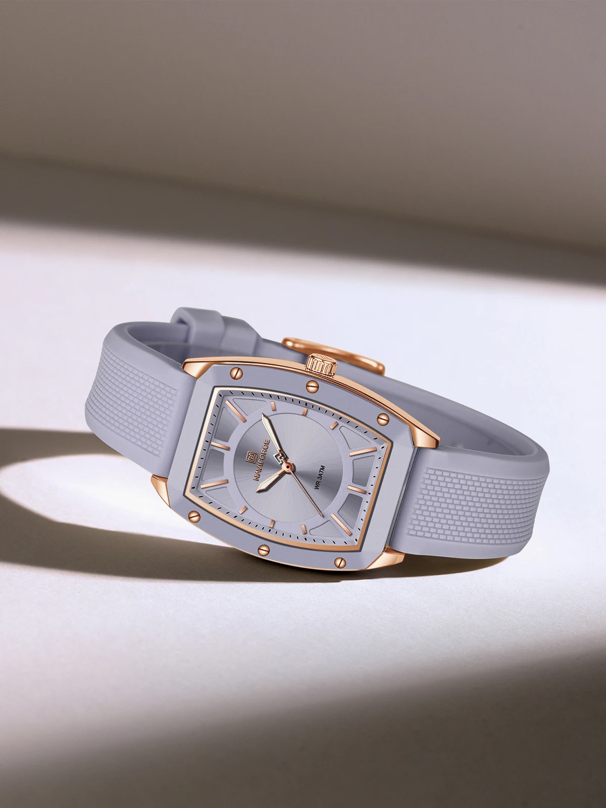 NAVIFORCE 5049 Watch Women Elegant Fashion Quartz Watches Silicone Strap Sports Ladies Watch Big Dial Waterproof Wristwatch