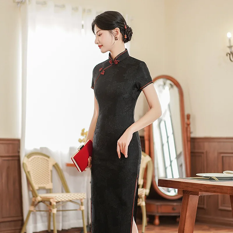 2025 - Vintage Chinese Cheongsam Jurk Geborduurd Korte Mouw Lange