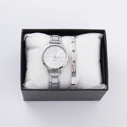 Luxury Women's Silver Bracelet Quartz Wristwatch with Simple Dial