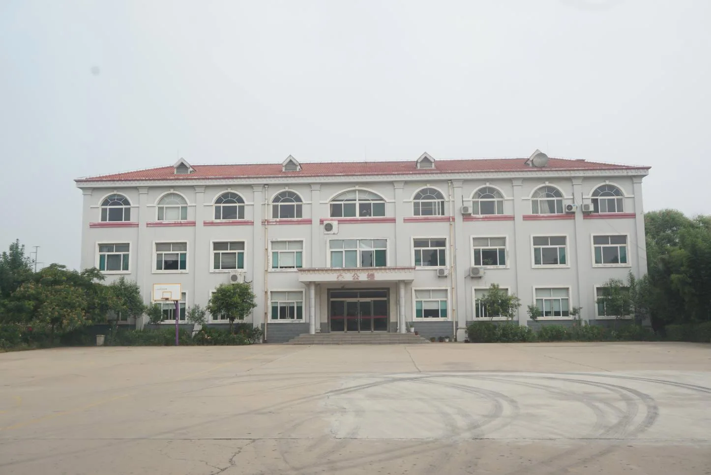 Hebei Nuanpin Trading Co., Ltd. 1