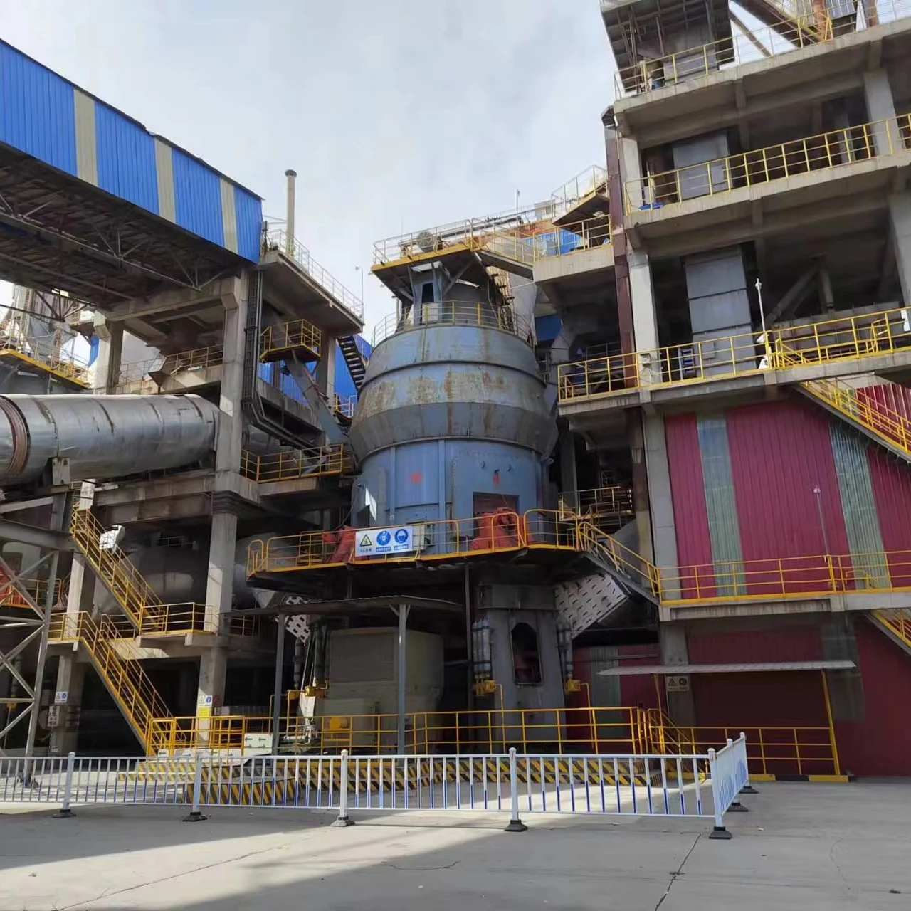 Used JLM Cement Plant with 4200KW Vertical Mill Gearbox Grinding Slag 150 T/h & Cement 200t/h China Origin