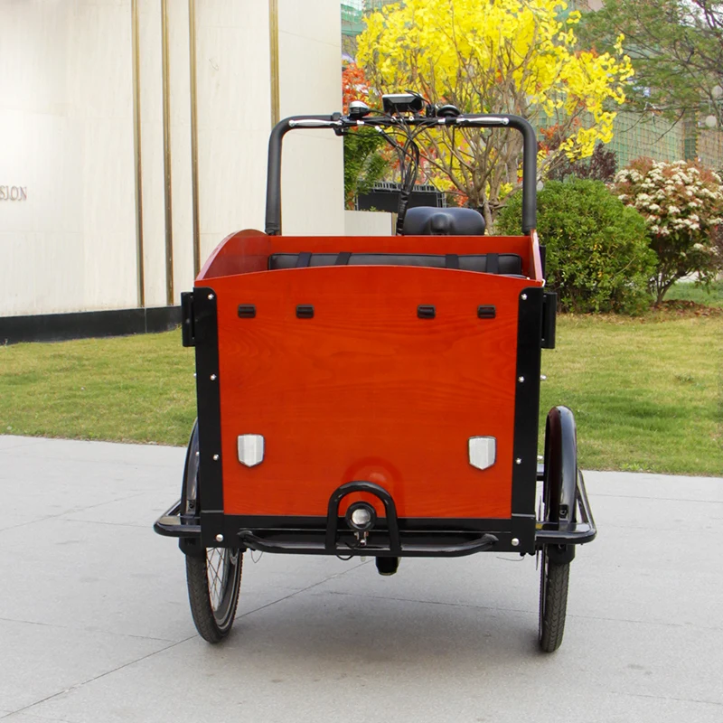 ヨーロッパスタイルの3輪自転車、カーゴボックス付き、前積みカーゴ