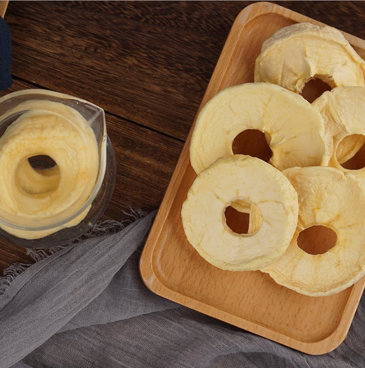 Вкусная еда, сушеные на воздухе, обезвоженные кольца в рулонах яблока