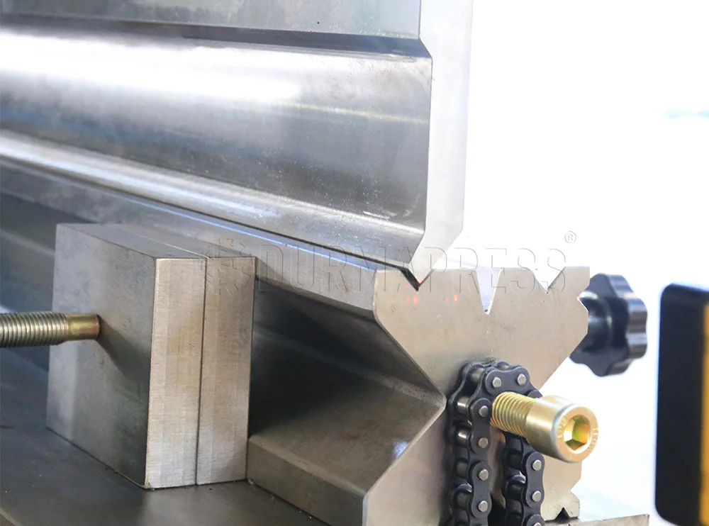 Китай (материк) металлическая пластина гибочная машина/Cnc металлическая пластина обработки пресс листогибочный WC67K-100T2500