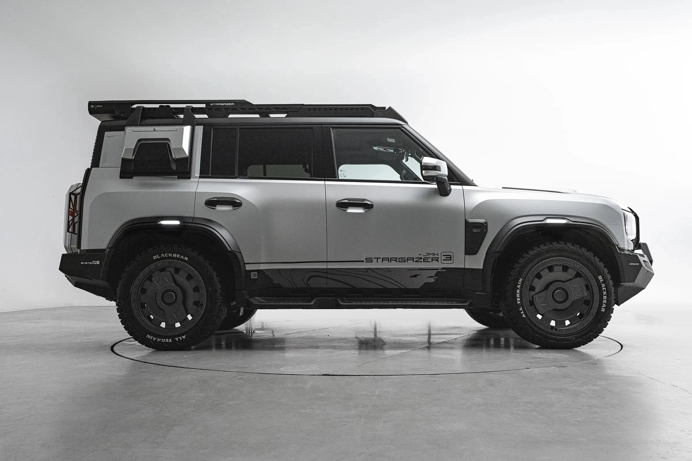 Çin'de Üretilen Dört Tekerlekten Çekişli 2.0t Benzinli Offroad SUV Araba Chery Jetour Traveler için