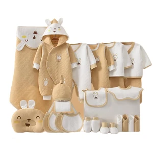 Four Seasons Style 22~26PCS New Born Baby Clothing Set Pure Cotton Baby Rompers Baby Clothes Newborn Set Gift Box