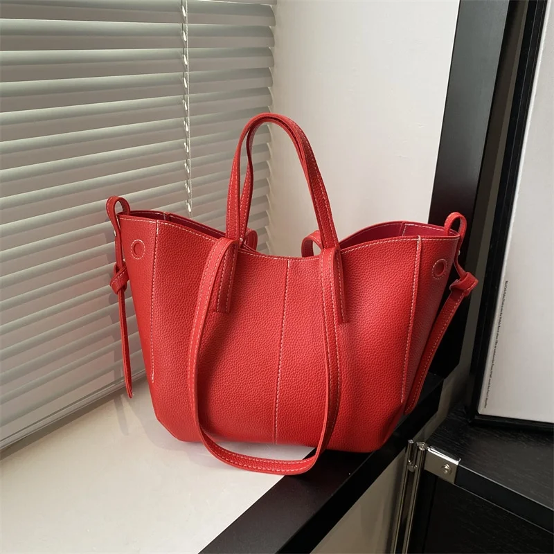 2025 French Style Wing Bag Lychee Pattern Tote Handbag Cross-Border Large Capacity Commute Shoulder Bag with PU Lining Tote Bag