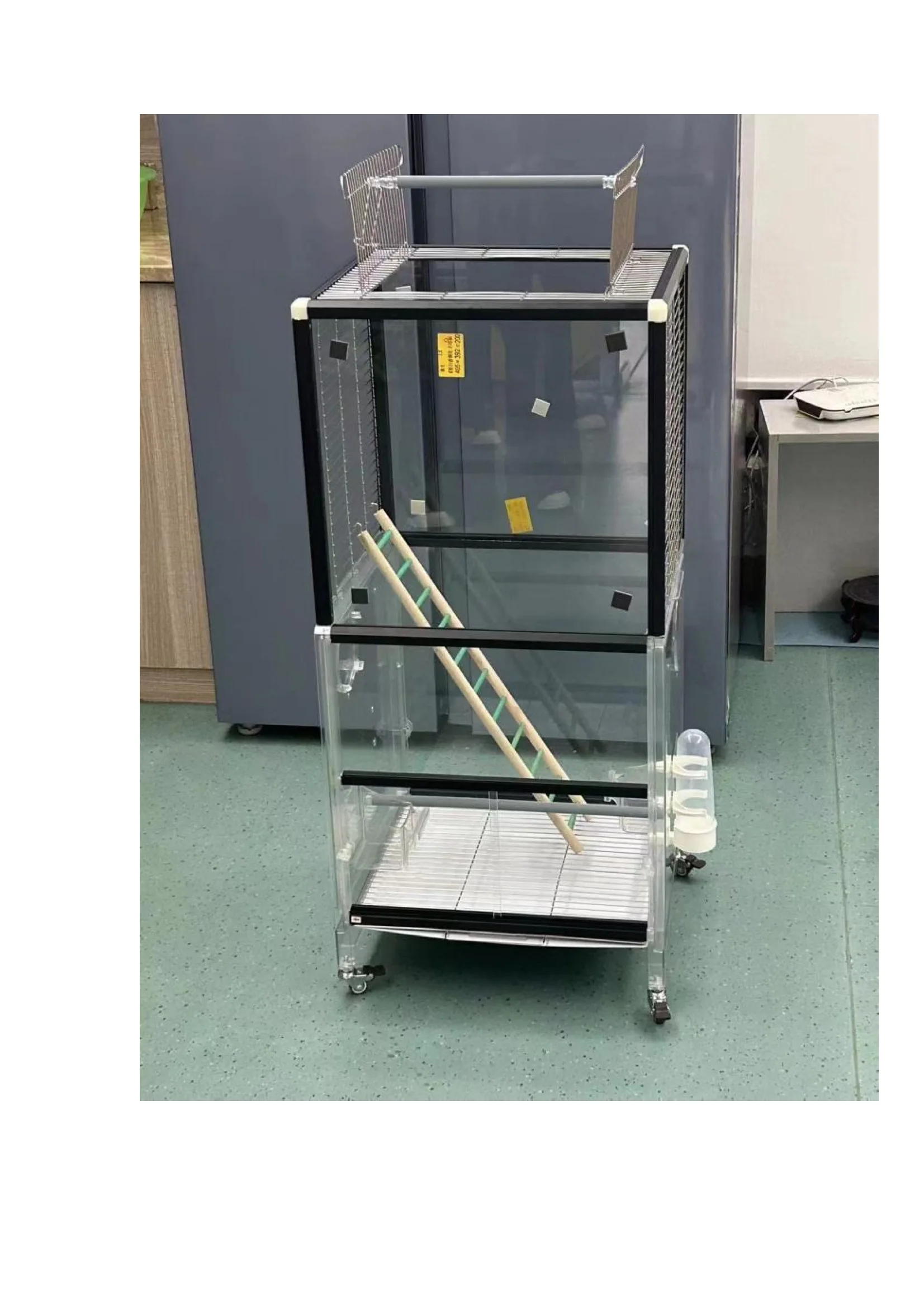 View of Large Bird Cage With Wheels and Accessories for Pet Birds| Alibaba.com