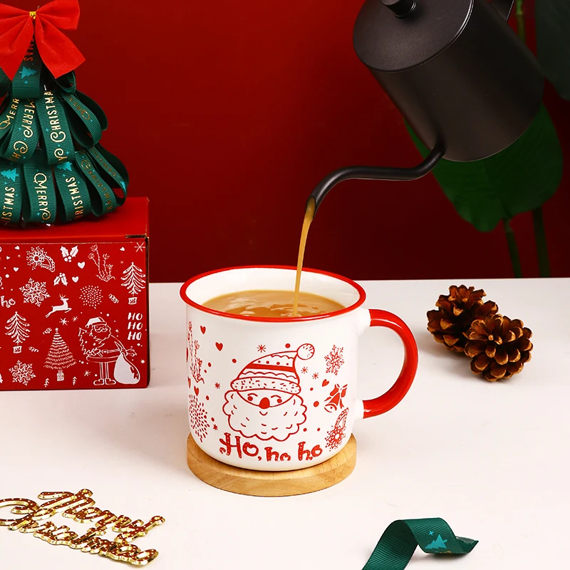 Wholesale Luxury Ceramic Christmas Coffee Mug Set Custom Creative Light Luxury Dishwasher Safe Perfect Christmas Gift Cup factory