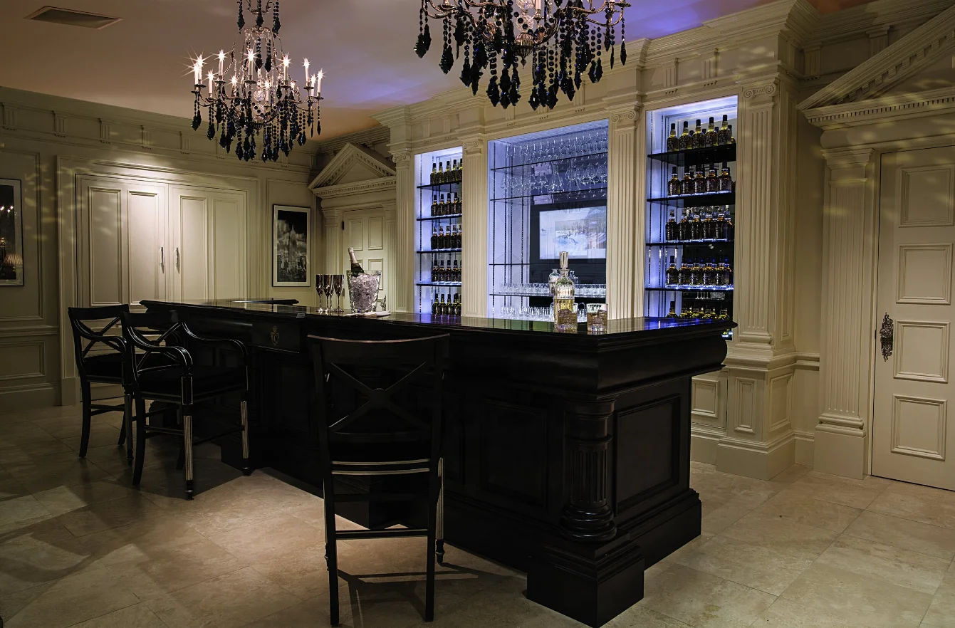 European Clive Christian Style Kitchen All Wood Customized Kitchen Cabinet With Roman Column